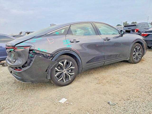Photo 3 from auction – 2024 TOYOTA CROWN XLE with VIN JTDAAAAF7R3026889
