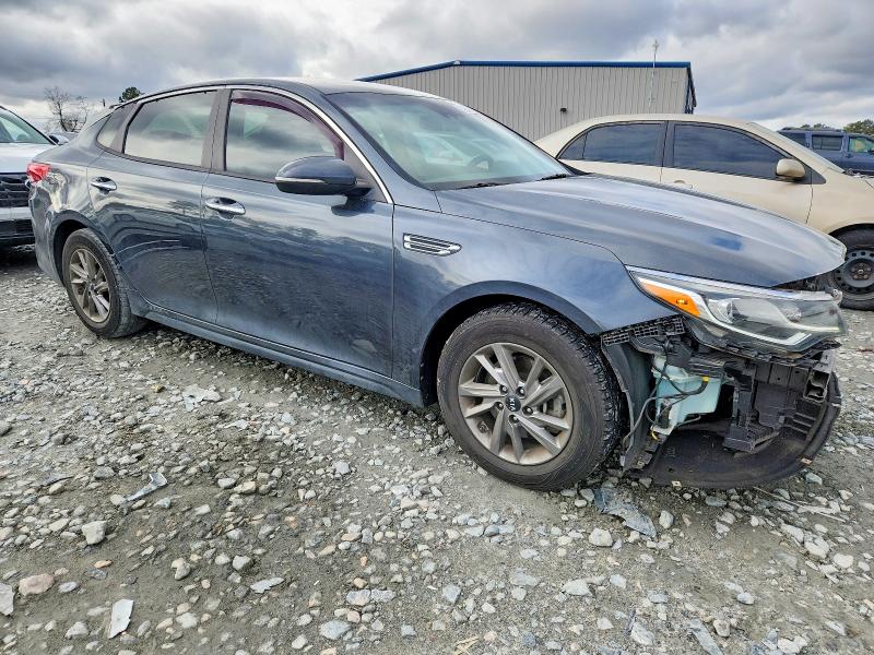 Photo 4 from auction – 2019 KIA OPTIMA LX with VIN 5XXGT4L38KG376546
