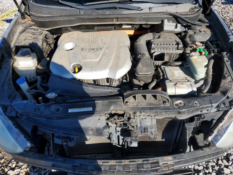 Photo 11 from auction – 2012 HYUNDAI SONATA HYB with VIN KMHEC4A44CA040615