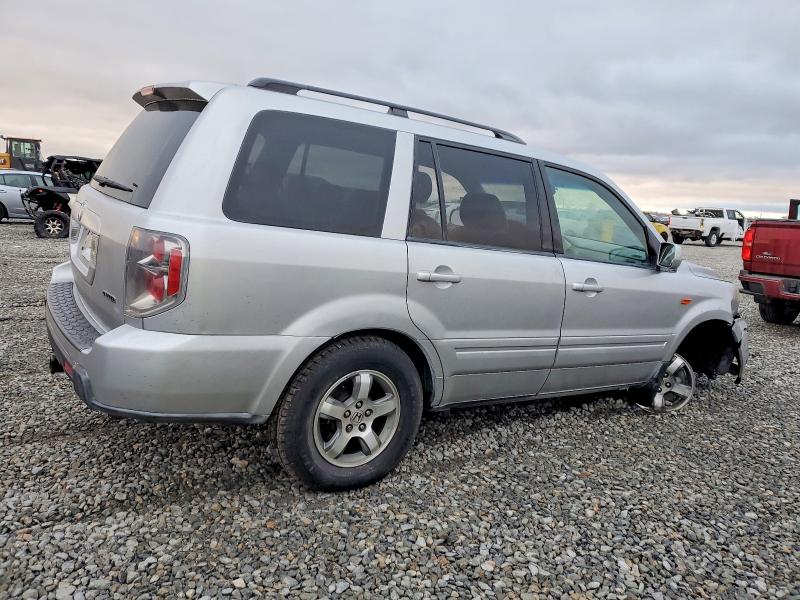 Photo 3 from auction – 2006 HONDA PILOT EX with VIN 2HKYF18726H564303