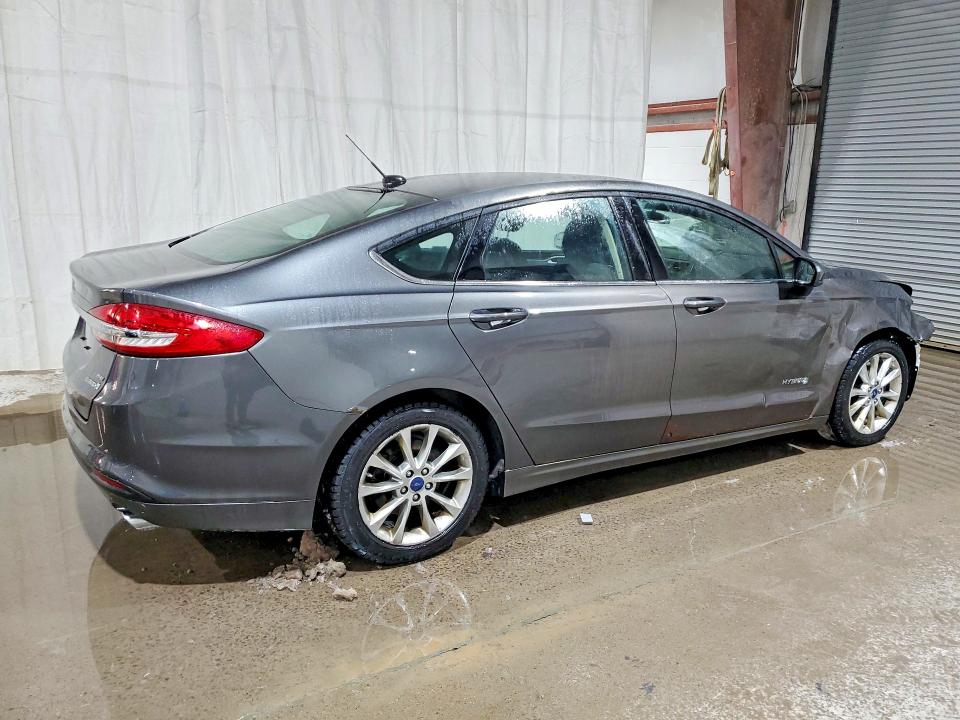 Photo 3 from auction – 2017 FORD FUSION SE with VIN 3FA6P0LU7HR295801