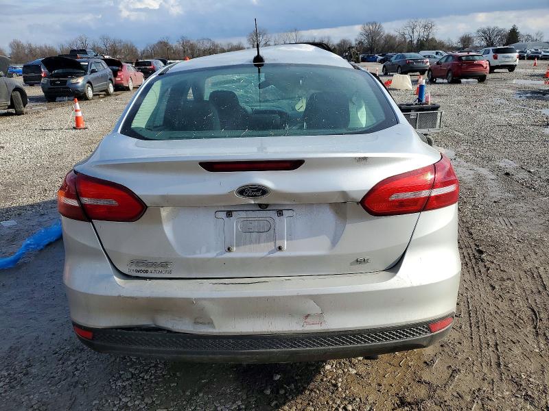 Photo 6 from auction – 2015 FORD FOCUS SE with VIN 1FADP3F24FL276931