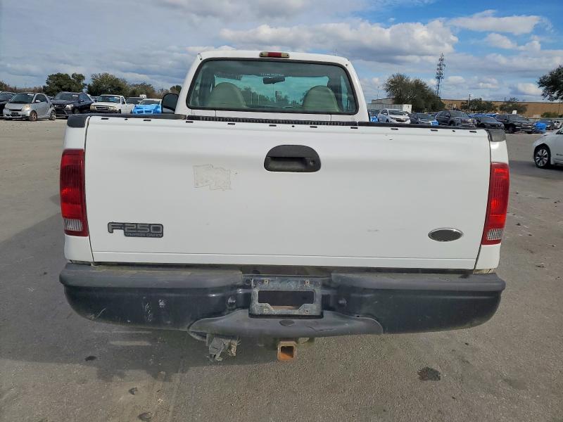 Photo 6 from auction – 2003 FORD F250 SUPER with VIN 3FTNF21L63MB20959