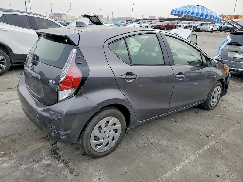 Photo 3 from auction – 2016 TOYOTA PRIUS C with VIN JTDKDTB36G1115843