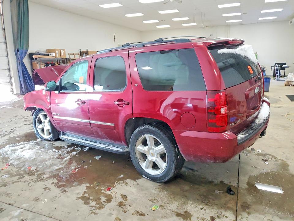 Photo 2 from auction – 2011 CHEVROLET TAHOE with VIN 1GNSKBE00BR247340