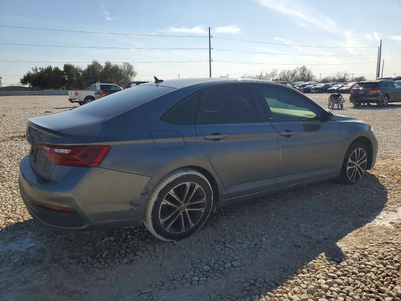 Photo 3 from auction – 2024 VOLKSWAGEN JETTA with VIN 3VWBM7BU5RM051460
