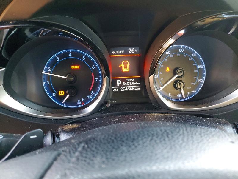 Photo 9 from auction – 2015 TOYOTA COROLLA with VIN 2T1BURHE1FC464088