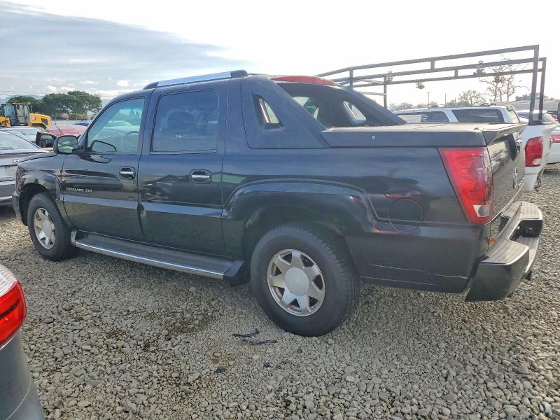 Photo 2 from auction – 2002 CADILLAC ESCALADE E with VIN 3GYEK63N92G238237