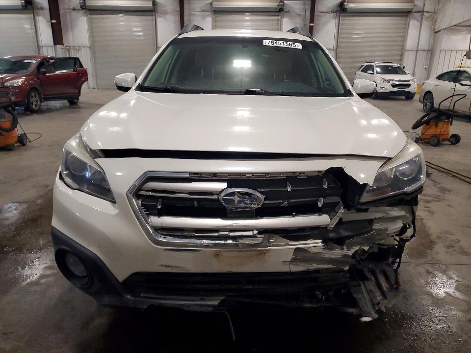 Photo 5 from auction – 2015 SUBARU OUTBACK 2. with VIN 4S4BSBJC6F3330686