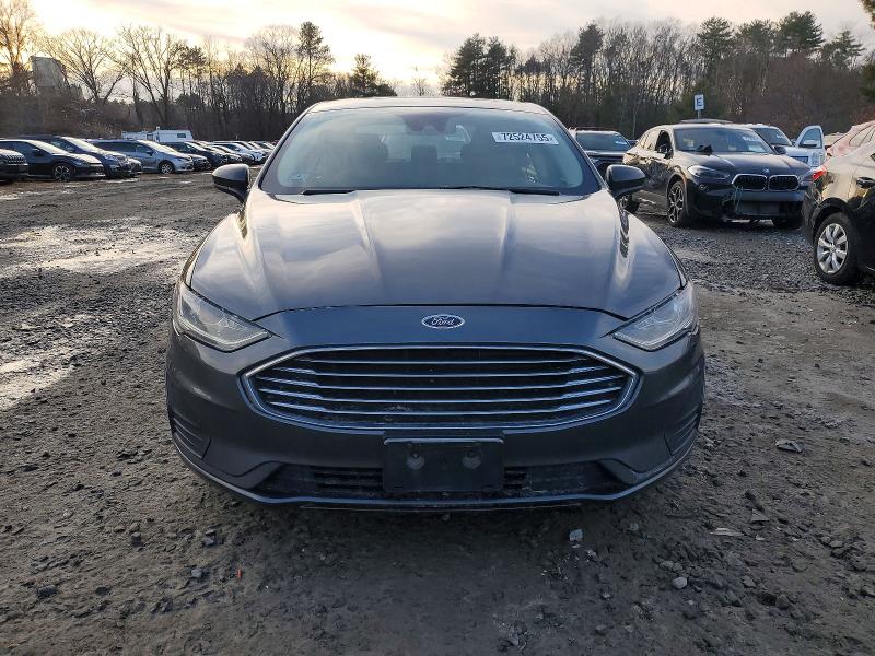 Photo 5 from auction – 2019 FORD FUSION SE with VIN 3FA6P0T95KR244526
