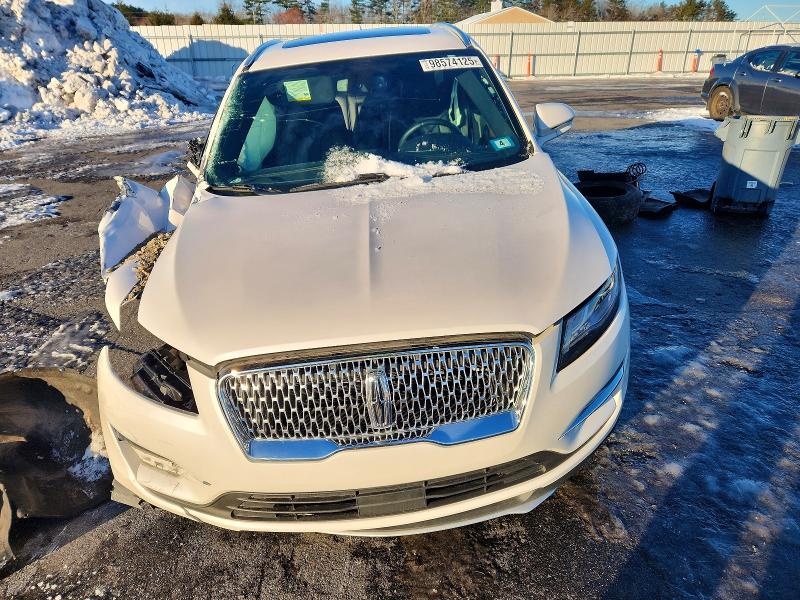 Photo 5 from auction – 2019 LINCOLN MKC RESERV with VIN 5LMCJ3D95KUL37269