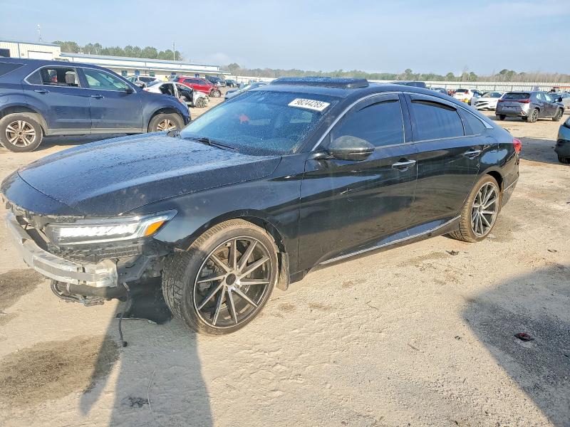 HONDA ACCORD TOU 2018 with VIN 1HGCV2F95JA039888 - Photo from auction