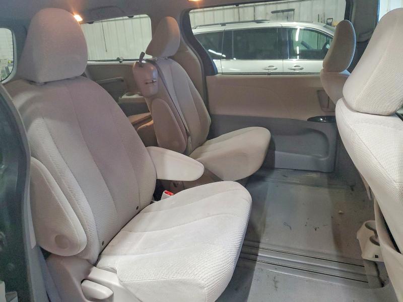 Photo 11 from auction – 2011 TOYOTA SIENNA LE with VIN 5TDKK3DC2BS092382