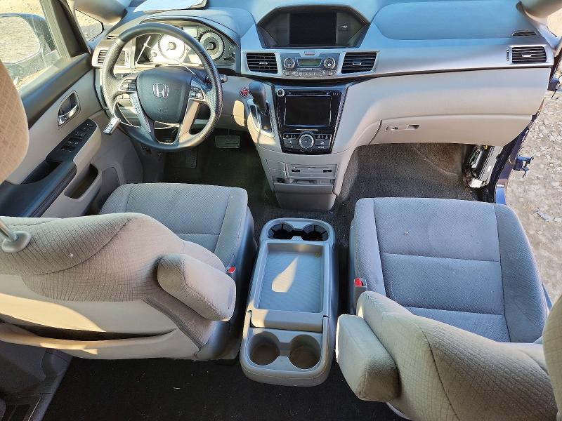 Photo 8 from auction – 2017 HONDA ODYSSEY SE with VIN 5FNRL5H37HB022052