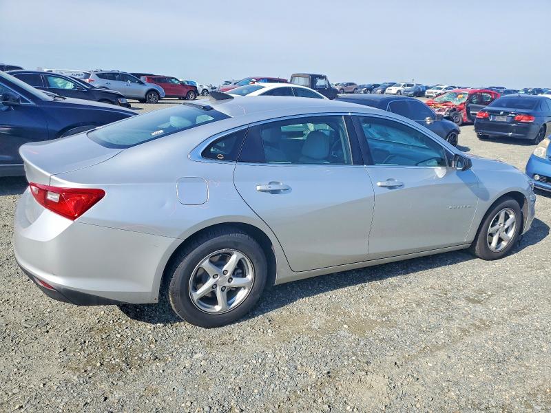 Photo 3 from auction – 2017 CHEVROLET MALIBU LS with VIN 1G1ZC5ST7HF264174