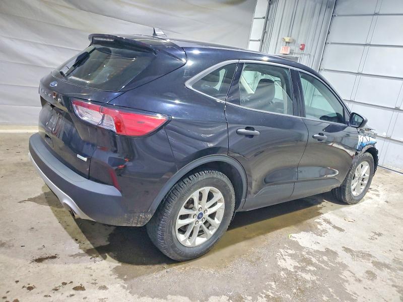 Photo 3 from auction – 2020 FORD ESCAPE with VIN 1FMCU0F66LUC13086