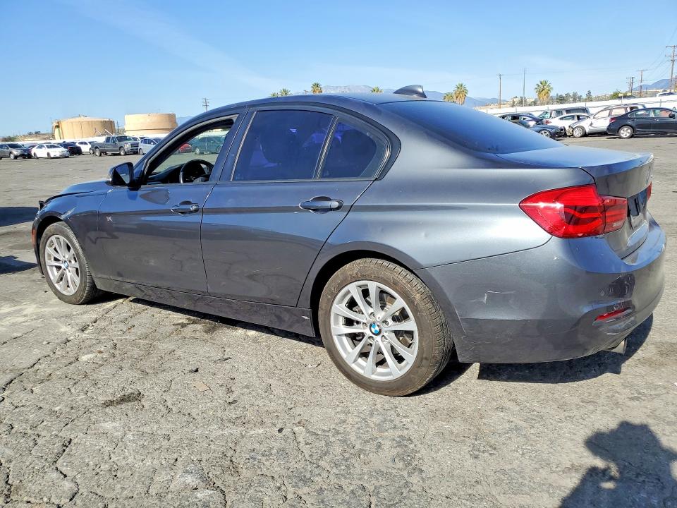 Photo 2 from auction – 2017 BMW 320 with VIN WBA8A9C51HK620283