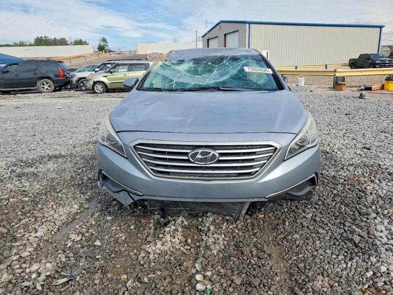 Photo 5 from auction – 2017 HYUNDAI SONATA SE with VIN 5NPE24AF4HH521988