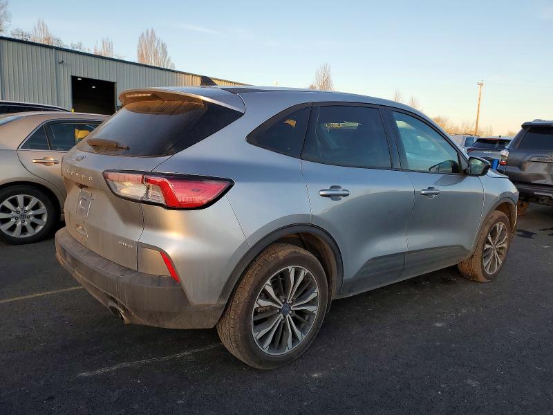 Photo 3 from auction – 2022 FORD ESCAPE with VIN 1FMCU9G69NUA11400
