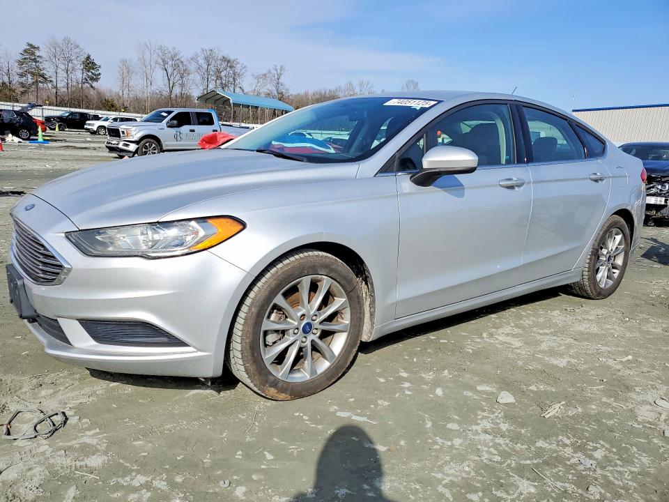 FORD FUSION SE 2017 with VIN 3FA6P0HD5HR240112 - Photo from auction