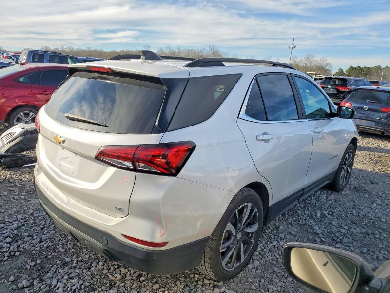 Photo 3 from auction – 2022 CHEVROLET EQUINOX with VIN 3GNAXKEVXNL205312