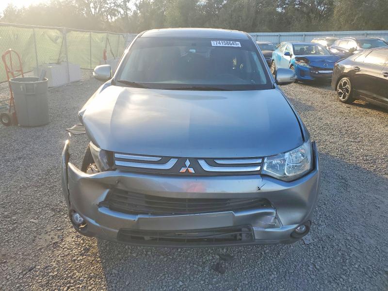 Photo 5 from auction – 2014 MITSUBISHI OUTLANDER with VIN JA4AD3A34EZ010708