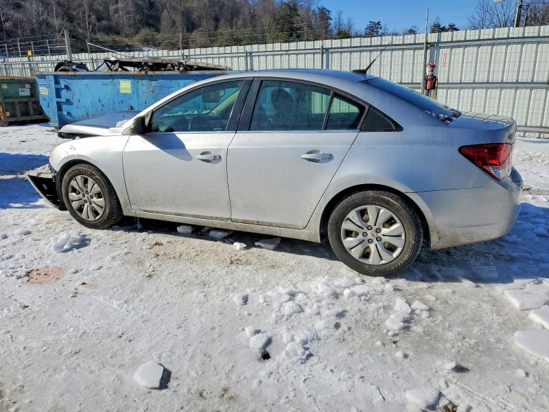 Photo 2 from auction – 2012 CHEVROLET CRUZE with VIN 1G1PC5SH2C7308944