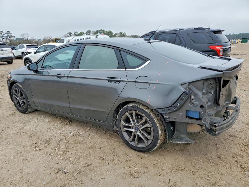 Photo 2 from auction – 2017 FORD FUSION with VIN 3FA6P0HDXHR397666