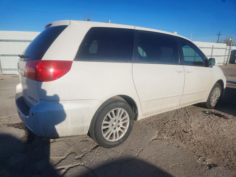 Photo 3 from auction – 2010 TOYOTA SIENNA XLE with VIN 5TDYK4CC6AS336499
