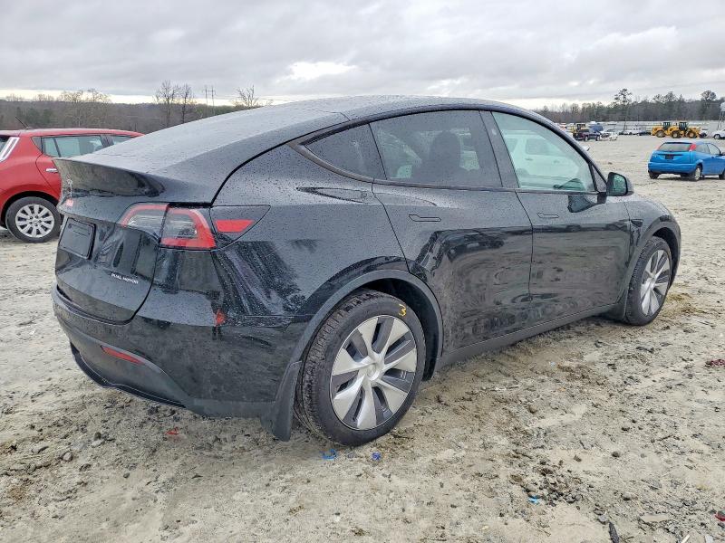 Photo 3 from auction – 2024 TESLA MODEL Y with VIN 7SAYGDEE2RA219390