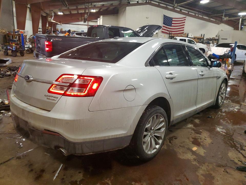 Photo 3 from auction – 2013 FORD TAURUS LIM with VIN 1FAHP2F87DG235182