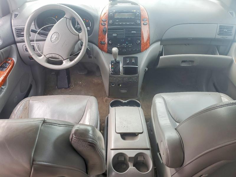 Photo 8 from auction – 2006 TOYOTA SIENNA with VIN 5TDZA22C56S437781