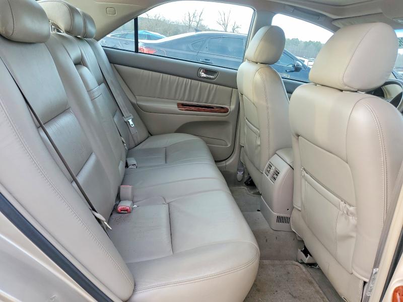Photo 10 from auction – 2005 TOYOTA CAMRY LE with VIN 4T1BF30K15U598251