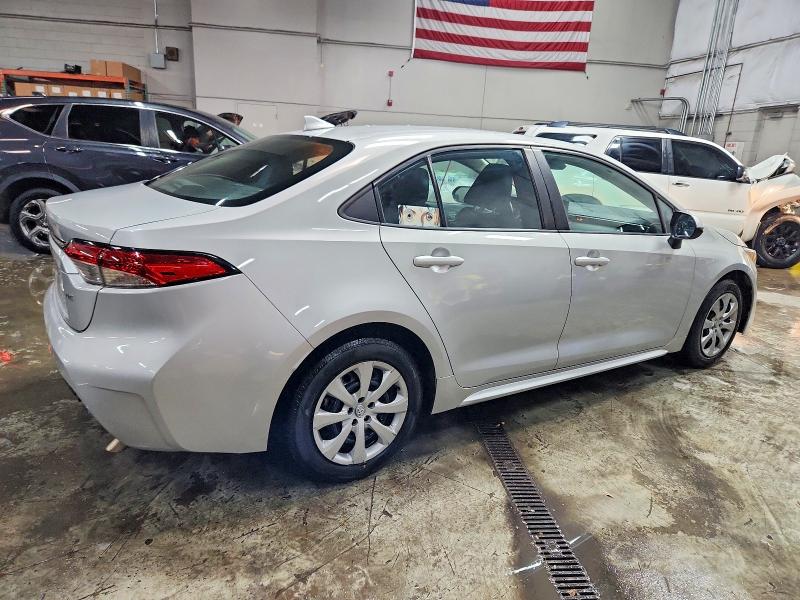 Photo 3 from auction – 2022 TOYOTA COROLLA with VIN 5YFEPMAE6NP277073