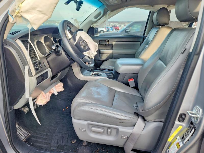 Photo 7 from auction – 2015 TOYOTA SEQUOIA SR with VIN 5TDZY5G11FS060158