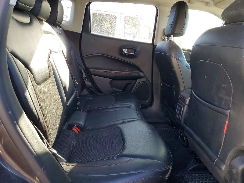 Photo 11 from auction – 2018 JEEP COMPASS with VIN 3C4NJDDB0JT129267