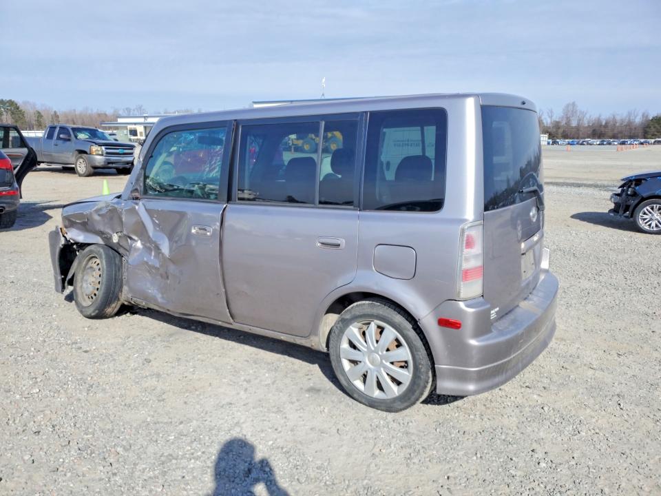Photo 2 from auction – 2005 TOYOTA SCION XB with VIN JTLKT324354006008