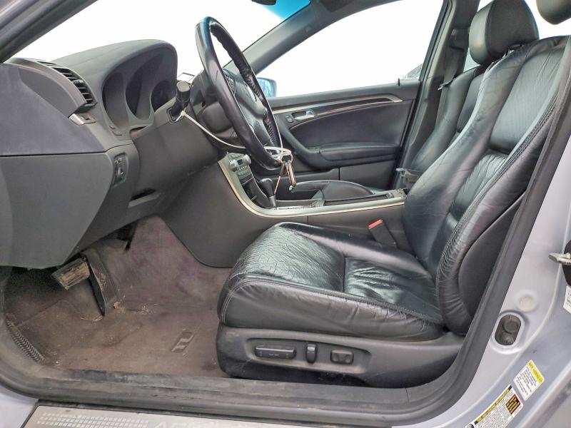 Photo 7 from auction – 2004 ACURA TL with VIN 19UUA66284A050415