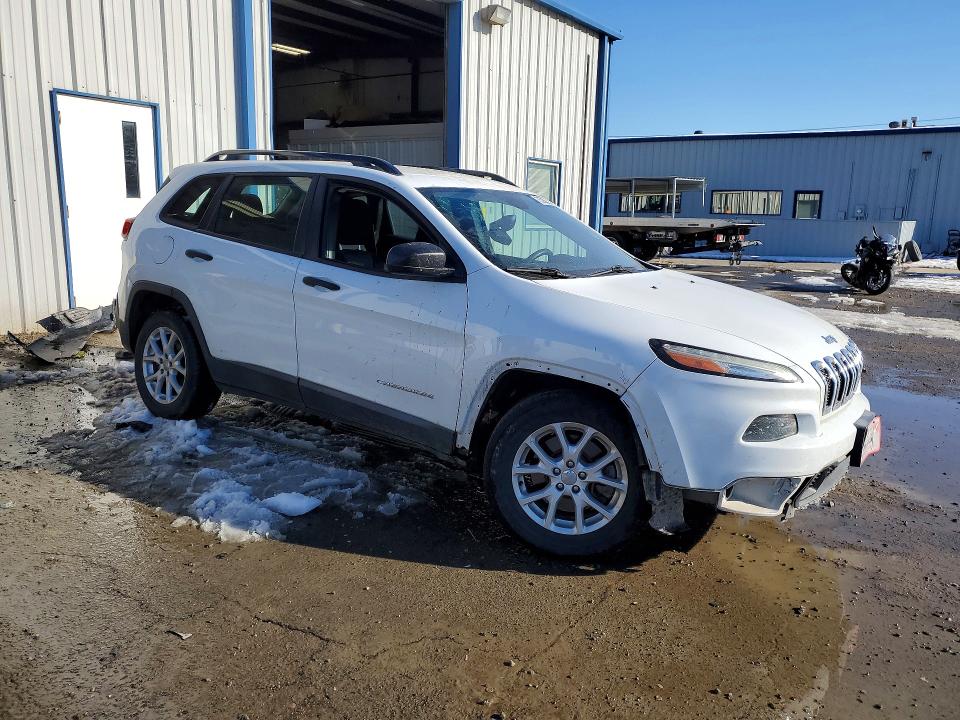 Photo 4 from auction – 2016 JEEP CHEROKEE with VIN 1C4PJLAB2GW113680