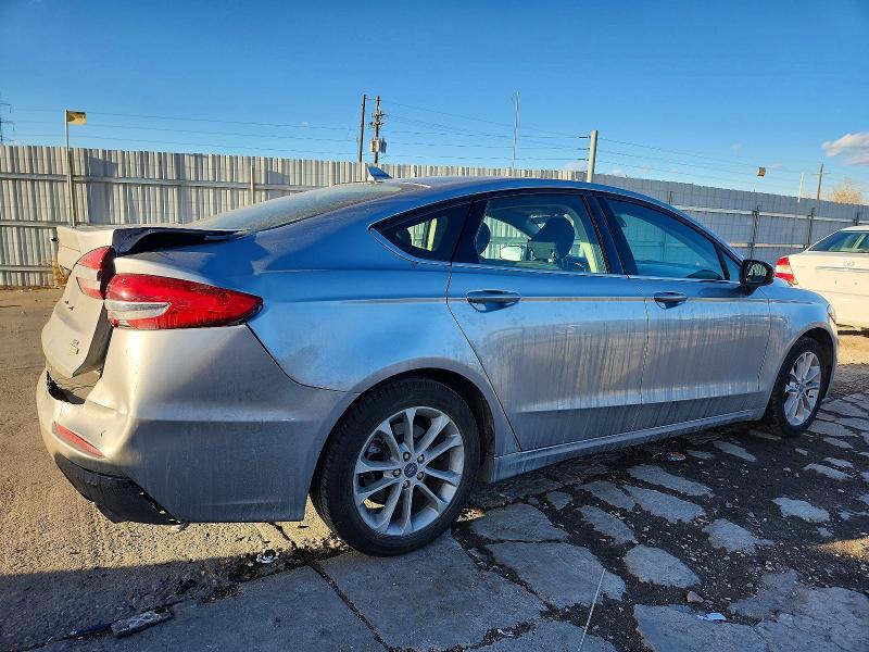 Photo 3 from auction – 2020 FORD FUSION with VIN 3FA6P0HD2LR165328