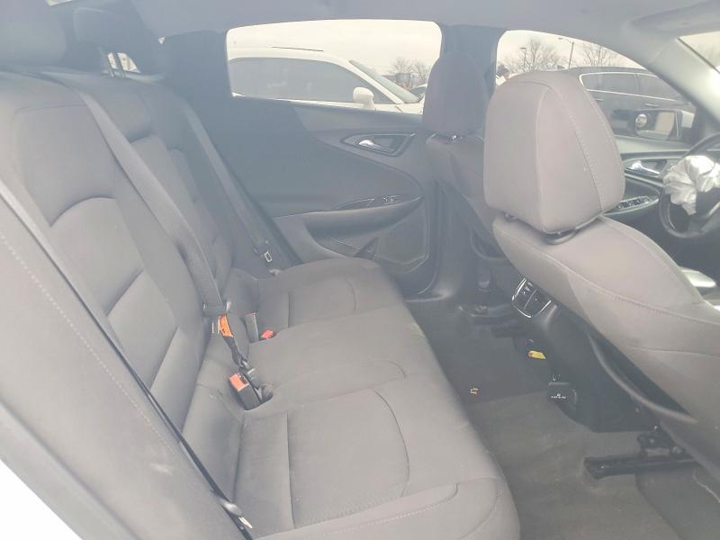 Photo 10 from auction – 2018 CHEVROLET MALIBU LT with VIN 1G1ZD5ST0JF164257