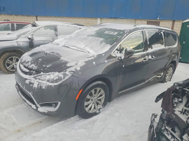 CHRYSLER PACIFICA T 2018 with VIN 2C4RC1BG6JR114946 - Photo from auction