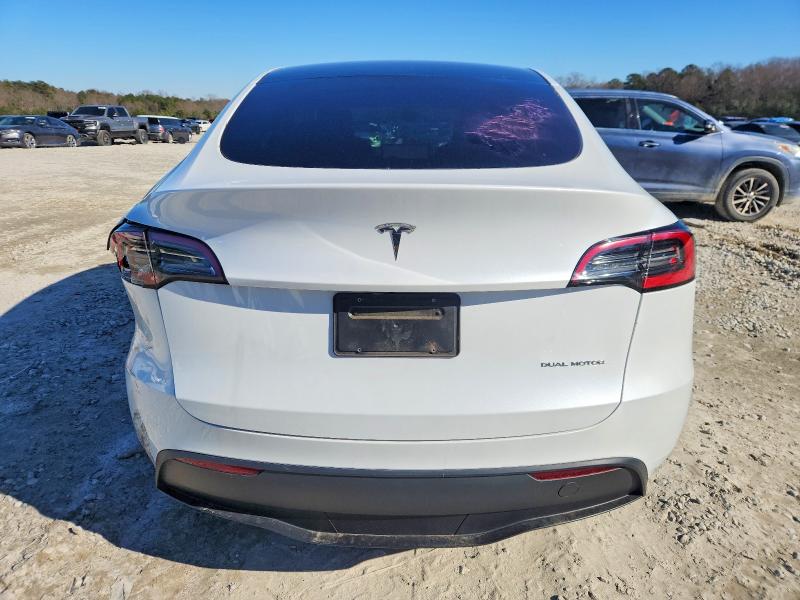 Photo 6 from auction – 2024 TESLA MODEL Y with VIN 7SAYGDEE1RA221311