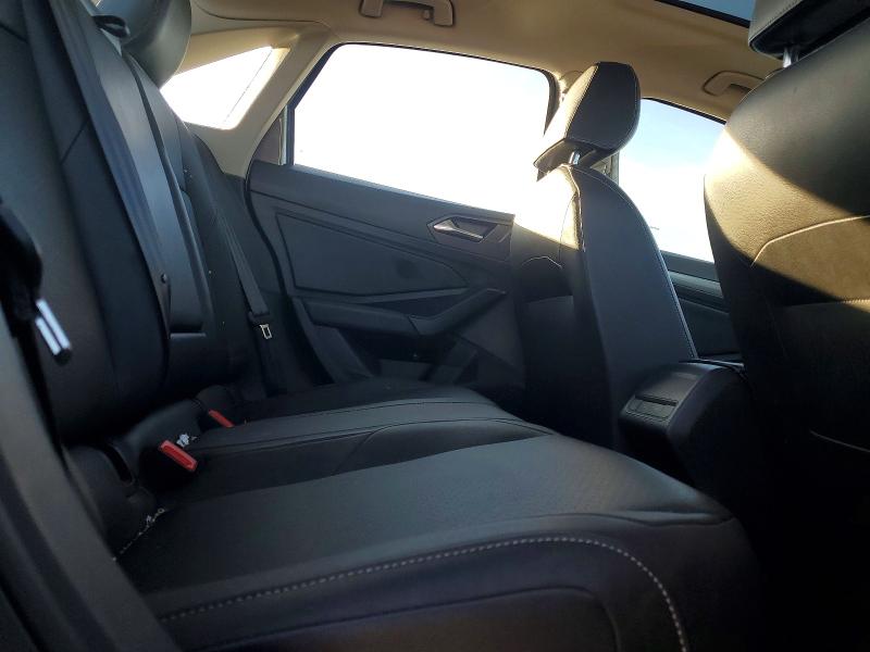 Photo 10 from auction – 2019 VOLKSWAGEN JETTA SEL with VIN 3VWEB7BU3KM244716