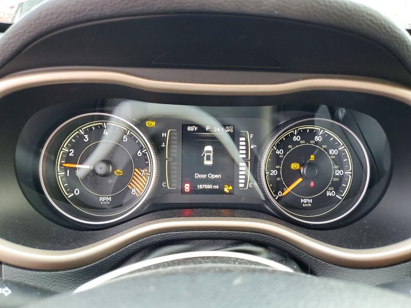 Photo 9 from auction – 2015 JEEP CHEROKEE with VIN 1C4PJMCS0FW545315