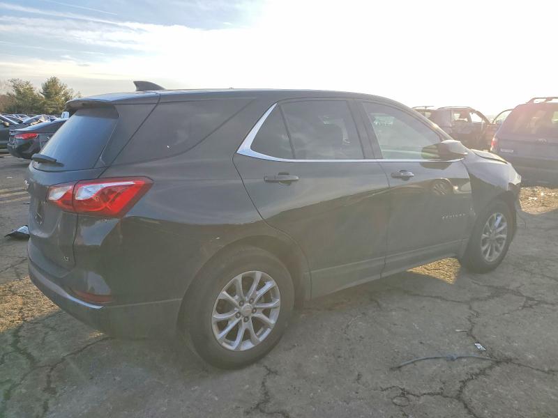 Photo 3 from auction – 2020 CHEVROLET EQUINOX with VIN 2GNAXKEV4L6172891