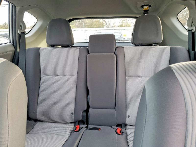 Photo 10 from auction – 2013 TOYOTA RAV4 LE with VIN 2T3BFREV2DW027606
