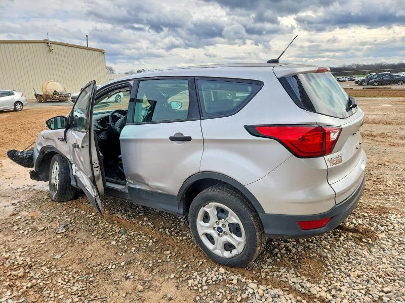 Photo 2 from auction – 2019 FORD ESCAPE S with VIN 1FMCU0F72KUB20492