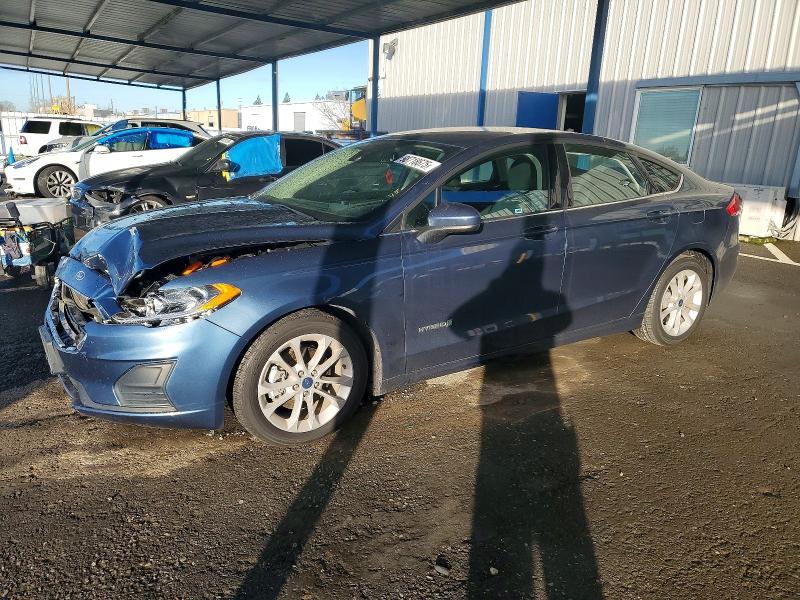 FORD FUSION SE 2019 with VIN 3FA6P0LU1KR264261 - Photo from auction