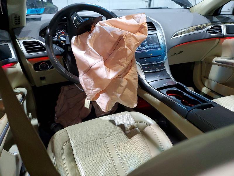 Photo 8 from auction – 2015 LINCOLN MKZ with VIN 3LN6L2JK5FR625091